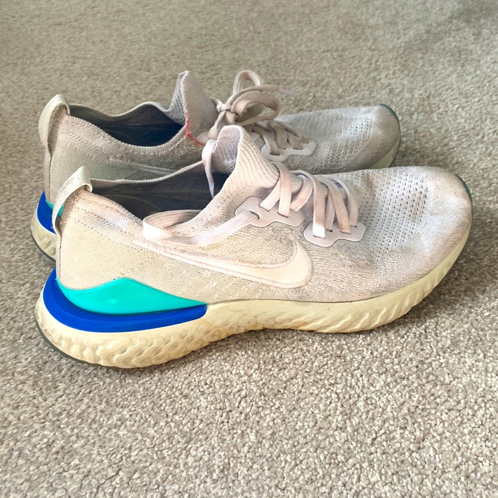Nike epic reacts
